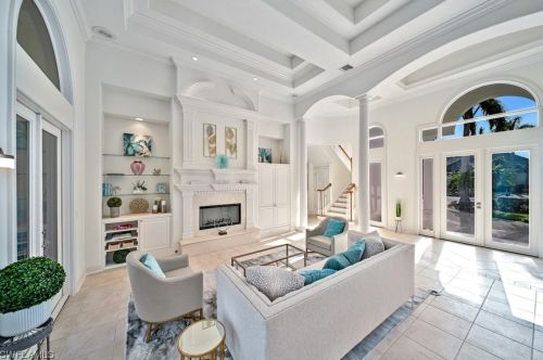2402 Wulfert Rd, Sanibel, FL 33957-2202