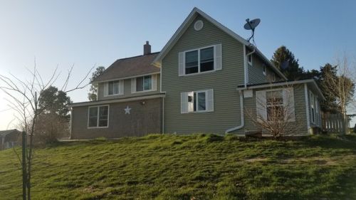 1105 Zinkula Rd, Mount Vernon, IA 52314-9660