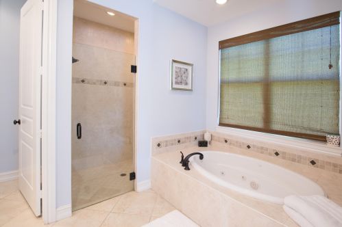 6520 Martinique Way, Vero Beach FL  32967-7575 exterior