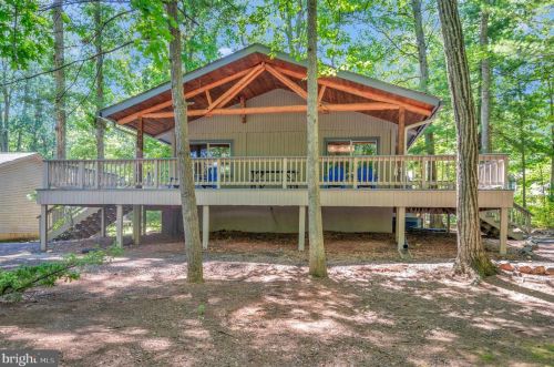 120 Hillside Dr, Locust Grove VA 22508-5233 exterior