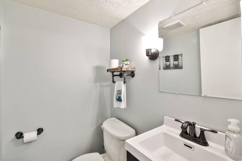 104 Hummingbird Ct, Covington KY  41018-2606 exterior