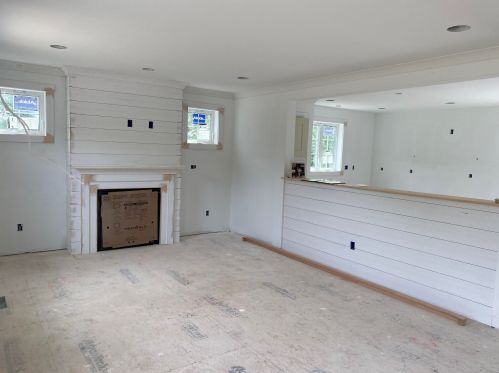46 Lovell Rd, Stratham NH  03885-2218 exterior