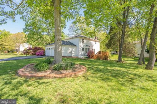 2 Camelot Ct, Fredericksburg, VA 22405-3148