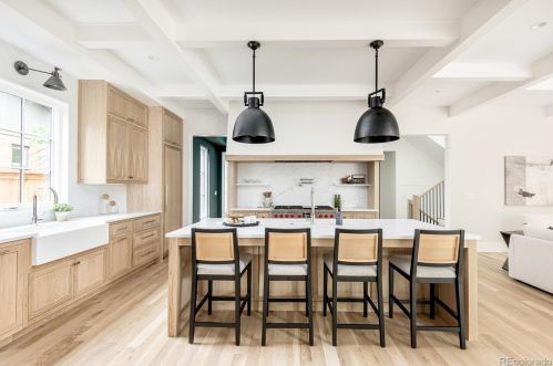 875 York St, Denver CO 80206-1408 exterior