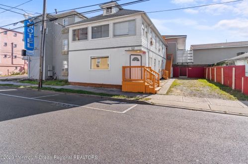57 Dupont Ave, Pelican Island, NJ 08751-2525