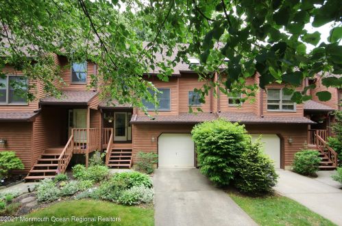 49 Pape Dr, Atlantic Highlands, NJ 07716-2550