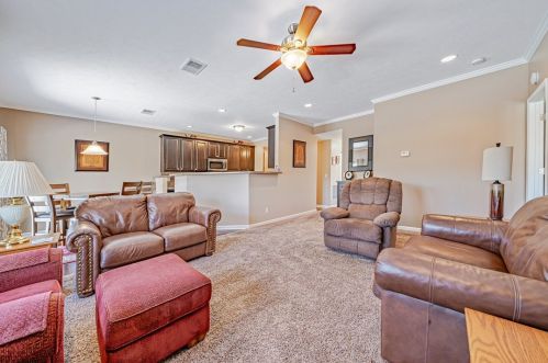 612 Whispering Pines Dr, Gibsonia PA  15044-7854 exterior