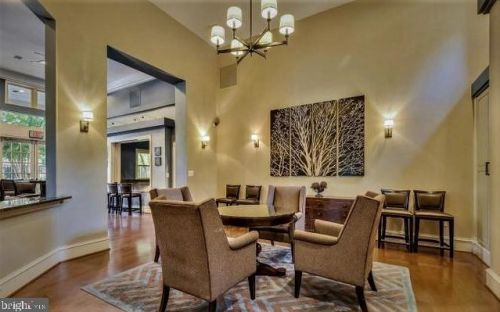 12146 Chancery Sta Cir, Herndon VA 20190-5801 exterior