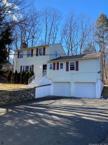 1336 Highland Ave, Waterbury, CT 06708-4946