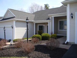 22 Lori Jean Pl, Troy, NY 12182-2449