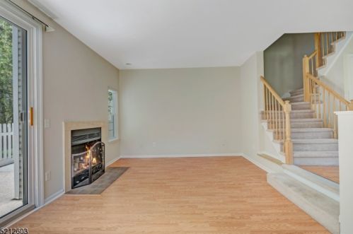 24 Encampment Dr, Bedminster, NJ 07921-1836