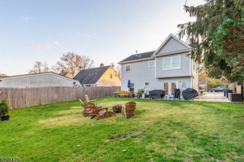 1149 Briarcliff Dr, Rahway NJ  07065-1935 exterior