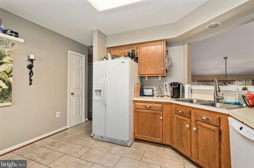 5344 Satterfield Dr, Woodbridge VA  22193-3408 exterior