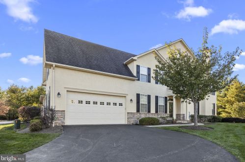 590 Abbey Ct, Blue Bell PA  19422-1303 exterior