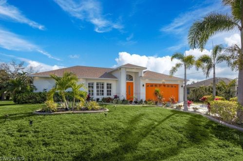 2320 21st St, Cape Coral, FL 33991-3014