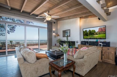 1050 Avocado Crst Rd, La Habra CA 90631-8108 exterior