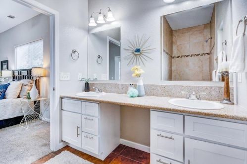 5633 Rosario Blvd, North Highlands CA  95660-4801 exterior