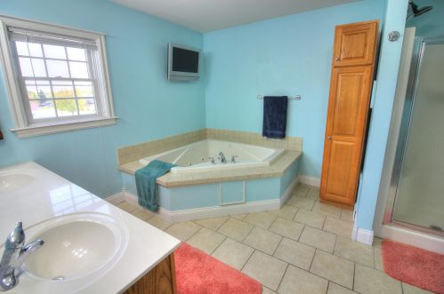 710 Willow Bend Dr, Waterford WI  53185-4281 exterior