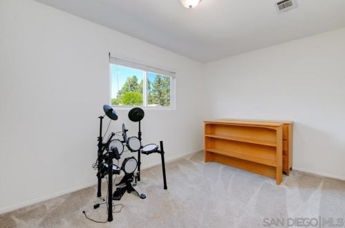 7767 Acama St, San Diego CA 92126-1106 exterior