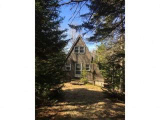 652 Ashuelot Dr, Washington, NH 03280-3494