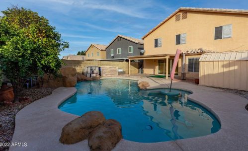 137 Leah Ct, Gilbert AZ 85233-2113 exterior