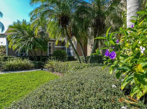 1792 Cimarron Ct, Palm City, FL 34990-5739