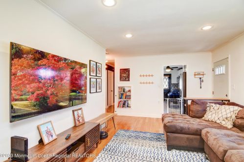 47 Charles Ter, Piscataway NJ  08854-5338 exterior