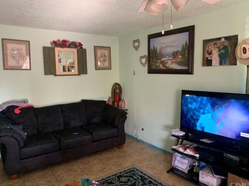 2730 Monterey St, Bakersfield, CA 93306-5252