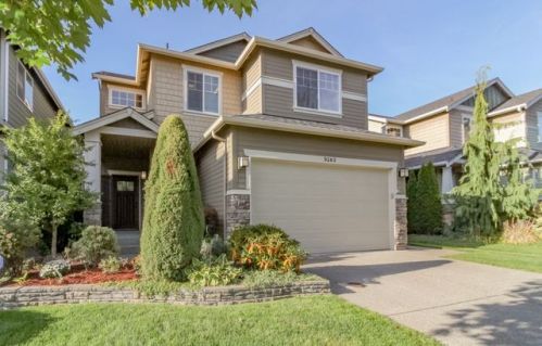 9203 174th St, Puyallup, WA 98375-4015