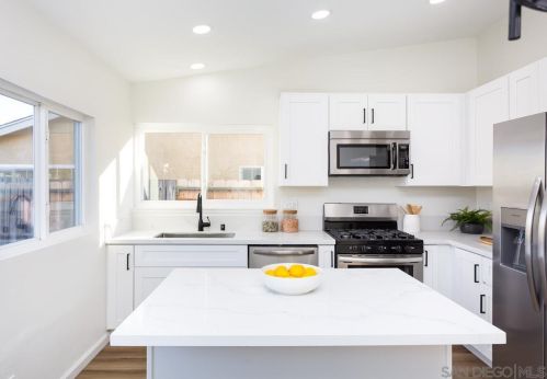 11249 Calle Dario, San Diego CA 92126-1205 exterior