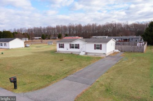 47 Jeneva Ln, Harrington, DE 19952-6429