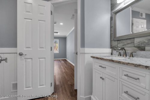 2 Taylor Ct, Lakewood NJ  08701-7317 exterior