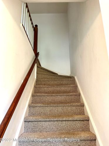 25 Mnr Dr, Tinton Falls NJ 07701-2460 exterior