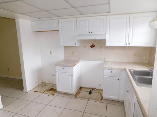 7041 Balboa Dr, Orlando, FL 32818-6761