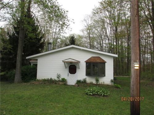 12586 Roger Dr, Linesville, PA 16424-4564