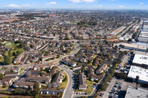 22959 Nadine Cir, Torrance CA  90505-8012 exterior