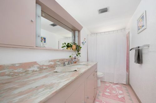 4610 Cypress Way, Saint Petersburg FL  33705-4526 exterior