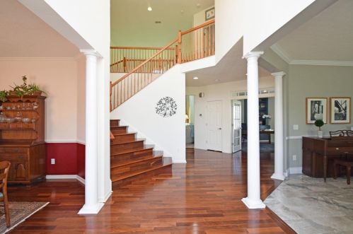5195 Miami Hills Dr, Milford, OH 45150-5815