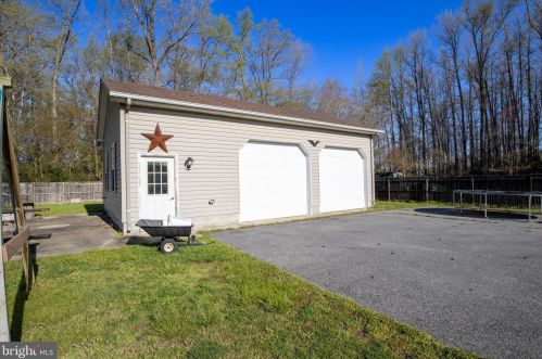 202 2nd St, Farmington, DE 19950-9476