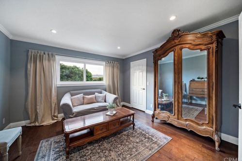 4237 Sussex Cir, Cypress CA  90630-2742 exterior