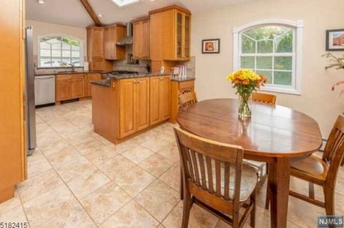 30 Ridge Rd, West Milford Lakes NJ  07480-2908 exterior