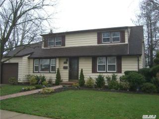 1784 Echo Pl, North Merrick, NY 11566-4910