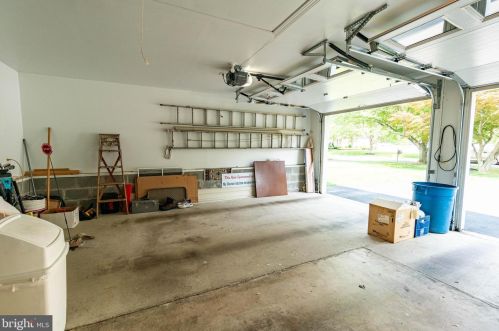 1113 Roeloffs Rd, Yardley PA  19067-4514 exterior