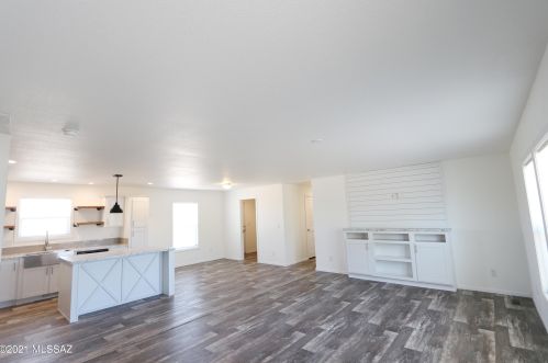 7451 Camino De Oeste, Tucson, AZ 85741-1857