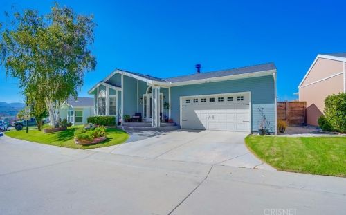 28101 Vista View Dr, Santa Clarita CA  91351-5710 exterior