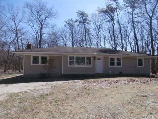 87 Fanning Blvd, Northampton, NY 11901-2132