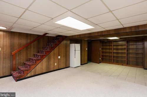 2037 Stone Mill Rd, Lancaster PA  17603-6053 exterior