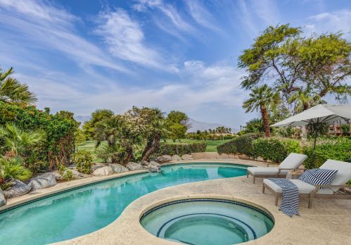 64 Pebble Beach Dr, Rancho Mirage CA  92270-1608 exterior