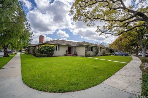 5350 Las Lomas St, Long Beach, CA 90815-4213