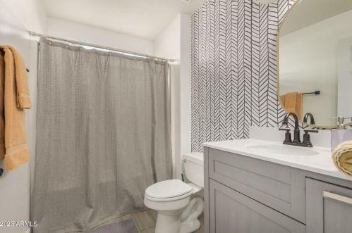 6109 Villa Theresa Dr, Glendale AZ  85308-8094 exterior